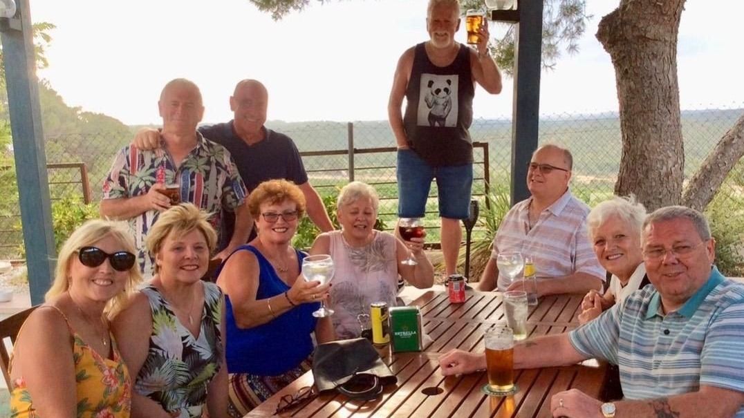 Cousins scale the Yorkshire Three Peaks for MND, Parkinson's and myeloma