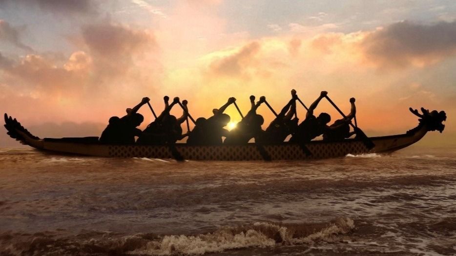 UM:  Dragon Boat Racing on the River Lagan in Belfast